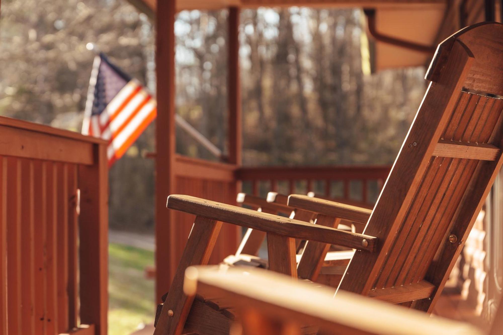 Bigfoot's Hideout - A Hocking Hills Escape Ferienhaus *