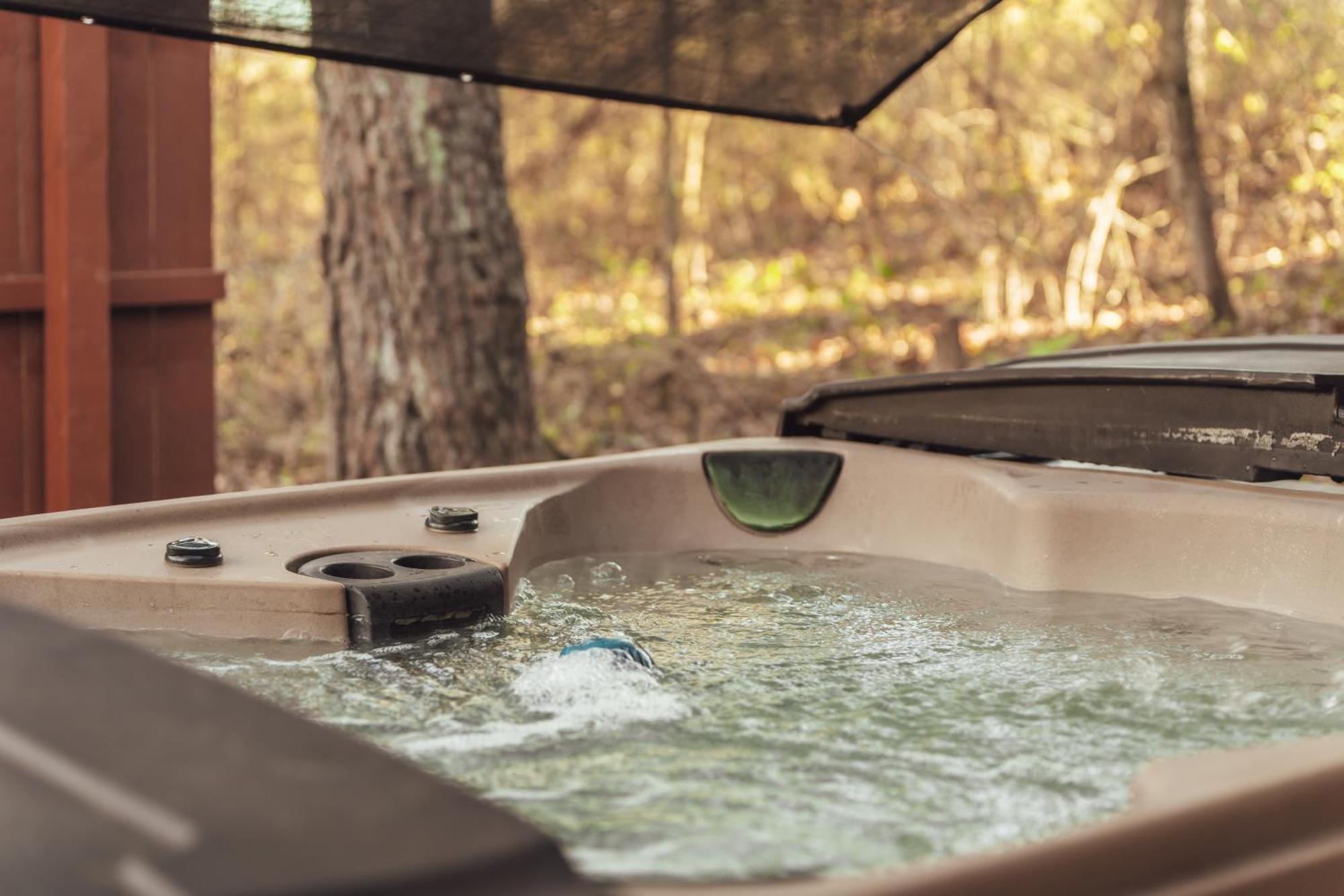 Bigfoot's Hideout - A Hocking Hills Escape Ferienhaus *